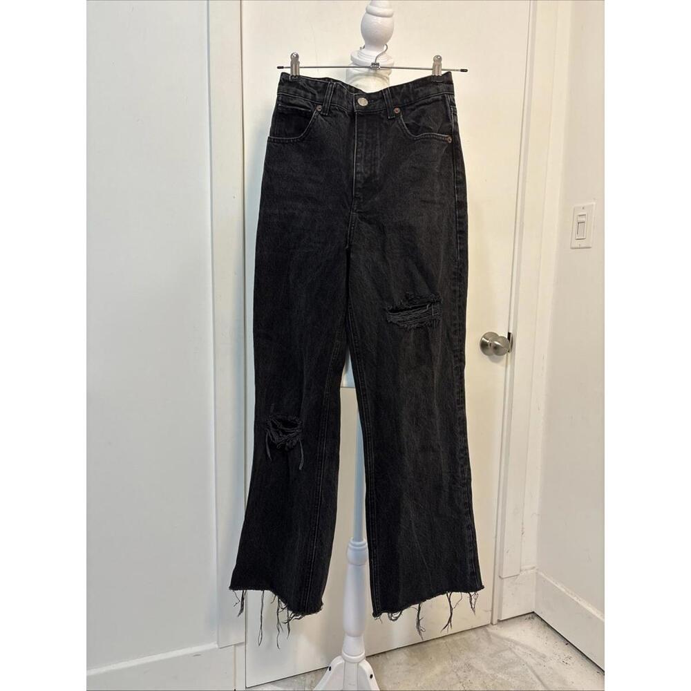 Zara Washed Black Raw Hem Flared Leg Jeans Denim Pants Distressed Women’s Size 2